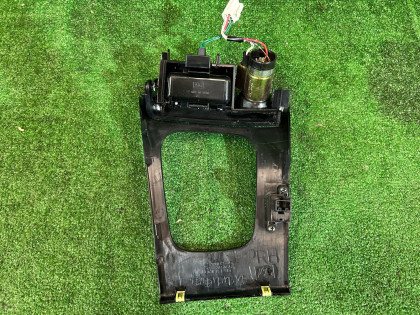 ATシフトコンソール Черная SUBARU OUTBACK OEM 92122AG060 BP9 2004