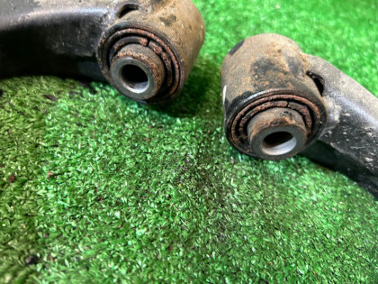 Brazos de suspensión delanteros SUBARU OUTBACK OEM 20202AG010 20202AG000 BP9 2004 EJ253 AT