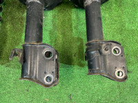 ストラット SUBARU OUTBACK OEM 20310AG040 20310AG050 20365AG020 BP9 2004 EJ253 AT