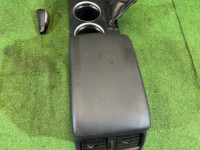 Guantera y reposabrazos комплект SUBARU OUTBACK OEM 92114AG120JC 66120AG101JC 35170AG000 BPE 2007 Grey 65Z