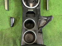 Guantera y reposabrazos комплект SUBARU OUTBACK OEM 92114AG120JC 66120AG101JC 35170AG000 BPE 2007 Grey 65Z