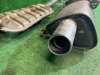 Бочки глушителя и средняя часть SUBARU OUTBACK OEM 44200AG050 44380AG010 44380AG000 BPE 2007 EZ30 AT