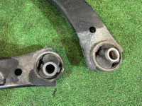 Braços de suspensão dianteiros SUBARU OUTBACK OEM 20202AG180 20202AG190 BPE 2007 EZ30 AT
