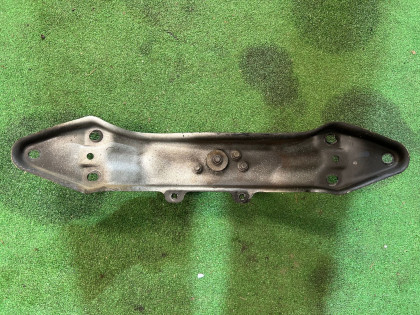 Travessa da caixa SUBARU LEGACY OEM 41021AC380 41021AC380 BG5 1998 EJ20DD AT
