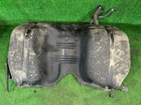 燃料タンク SUBARU LEGACY OEM 42120FA160 BG5 1998 EJ20DD AT