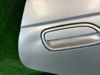 Puerta trasera derecha SUBARU LEGACY OEM 61400AC300 BG5 1998 Silver 406