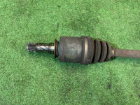 Palier trasero SUBARU LEGACY OEM 28021АС101 BG5 1998 EJ20DD AT