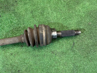 Palier trasero SUBARU LEGACY OEM 28021АС101 BG5 1998 EJ20DD AT