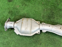 ท่อไอเสียท่อนกลาง SUBARU LEGACY OEM 44200AC030 BG5 1998 EJ20DD AT