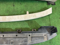 フロントバンパーレインフォースメント SUBARU OUTBACK OEM 57712AG310 BPE 2007