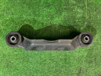 デフマウント SUBARU LANCASTER OEM 41310AE001 BH9 2001 EJ254 AT
