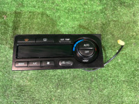 Climate control unit SUBARU LANCASTER OEM 72311AE170 BH9 2001 EJ254 AT