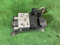 ABSユニット VDC 27536AE001 SUBARU LANCASTER