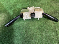 Блок подрулевых переключателей SUBARU LANCASTER OEM 83111AE030 BH9 2001 EJ254 AT