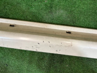 右サイドシル цвет 07C SUBARU LANCASTER OEM 91111AE080YF BH9 2001 White 07C