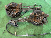 Rear hubs SUBARU LANCASTER OEM 28474AE000 28462AE011 BH9 2001 EJ254 AT
