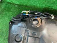 油箱 SUBARU LANCASTER OEM 42012AE010 BH9 2001 EJ254 AT