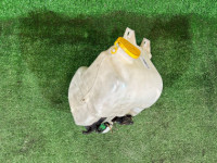 Depósito do lava-vidros SUBARU LANCASTER OEM 86610AE010 BH9 2001 EJ254 AT