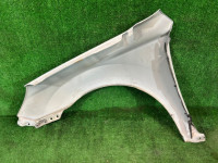 บังโคลนหน้าขวา Цвет 37J SUBARU LEGACY OEM 57120AJ0209P BM9 2010 White 37J