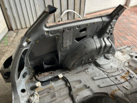บังโคลนหลังซ้าย Цвет 9G9 SUBARU LANCASTER OEM 51410AE170 BH9 2000 Silver 9G9