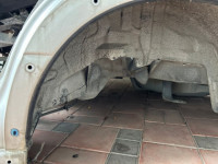 บังโคลนหลังซ้าย Цвет 9G9 SUBARU LANCASTER OEM 51410AE170 BH9 2000 Silver 9G9