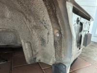 บังโคลนหลังซ้าย Цвет 9G9 SUBARU LANCASTER OEM 51410AE170 BH9 2000 Silver 9G9