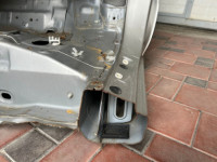 บังโคลนหลังซ้าย Цвет 9G9 SUBARU LANCASTER OEM 51410AE170 BH9 2000 Silver 9G9
