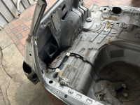 บังโคลนหลังซ้าย Цвет 9G9 SUBARU LANCASTER OEM 51410AE170 BH9 2000 Silver 9G9