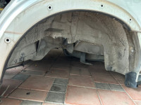 บังโคลนหลังซ้าย Цвет 9G9 SUBARU LANCASTER OEM 51410AE170 BH9 2000 Silver 9G9