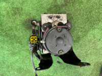 Módulo ABS VDC SUBARU LANCASTER OEM 27536AE001 BH9 2001 EJ254 AT