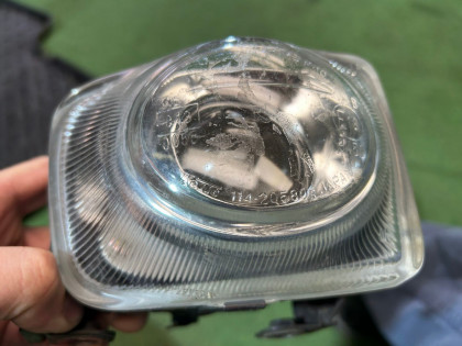 Faro antiniebla derecho SUBARU LEGACY OEM 84501AE020 BH5 2000
