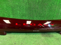 尾灯间饰板 Стоп сигналы комплект SUBARU LANCASTER OEM 84201AE320 84201AE330 84251AE060 BH9 2001