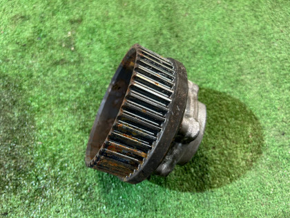 Шкив распредвала впускной правый SUBARU LEGACY LANCASTER OEM 13223AA050 BH9 2001 EJ254 AT