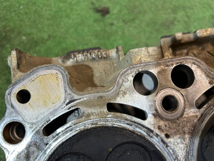 Left cylinder head Левая SUBARU LEGACY OEM 11063AB730 BMM 2012 FB25