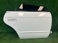Дверь задняя правая цвет white 51E SUBARU LEGACY OEM 60400AE400 BH9 2002 white 51E