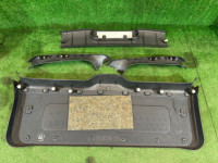 Обшивка пятой двери SUBARU LEGACY OEM 94047AC110MU 94047AC000MU BG5 1998 Silver 406