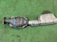 Centre exhaust section SUBARU LEGACY OEM 44200AE120 BH5 2003 EJ208 MT5