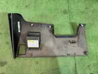 Revestimento inferior do tablier SUBARU LEGACY OEM 66075AE000ML BH5 2003 BLUE 02C