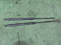 Amortiguadores del portón del maletero C-CLASS OEM A2037400045 S203/ W2 2006 SILVER 775U