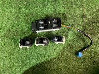 车窗控制模块 C-CLASS OEM A2038210479 S203/ W2 2006 M271 AT