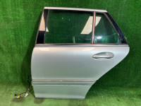 Porta traseira esquerda цвет SILVER 775U MERCEDES-BENZ C-CLASS OEM A2037301105 S203/ W2 2006 SILVER 775U