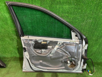 ประตูหน้าซ้าย цвет SILVER 775U MERCEDES-BENZ C-CLASS OEM A2037200105 S203/ W2 2006 SILVER 775U