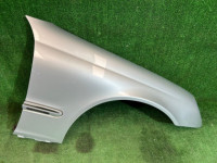 บังโคลนหน้าขวา SILVER 775U A2038800218 MERCEDES-BENZ C-CLASS