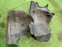 左フロントインナーフェンダー MERCEDES-BENZ C-CLASS OEM A2038840522 S203/ W2 2006 SILVER 775U