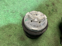发动机支座 C-CLASS OEM A2032402017 S203/ W2 2006 M271 AT