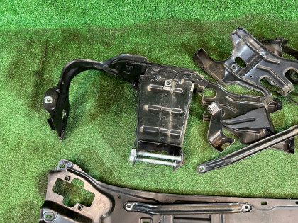 水箱框架 MERCEDES-BENZ C-CLASS OEM A2036204372 S203/ W2 2006 SILVER 775U