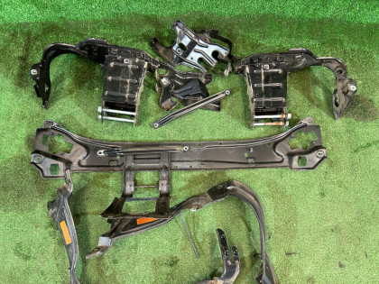 水箱框架 MERCEDES-BENZ C-CLASS OEM A2036204372 S203/ W2 2006 SILVER 775U