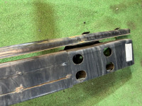 คานเหล็กกันชนหน้า SUBARU LEGACY OEM 57711AE320 BH5 2001