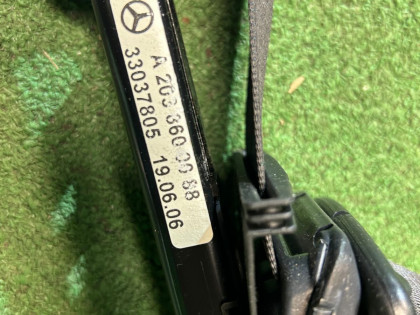 シートベルト Комплект MERCEDES-BENZ C-CLASS OEM A2038601086 A2038600986 A2038608485 A2038608385 W203 2006 SILVER 775U