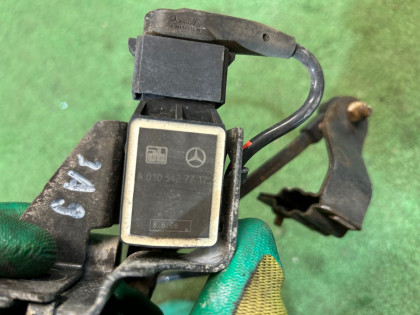 Rear headlight leveling sensor MERCEDES-BENZ C-CLASS OEM A0105427717 W203 2006